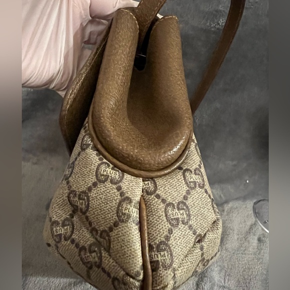 Vintage Gucci Plus Shoulder Bag - Picture 8 of 16